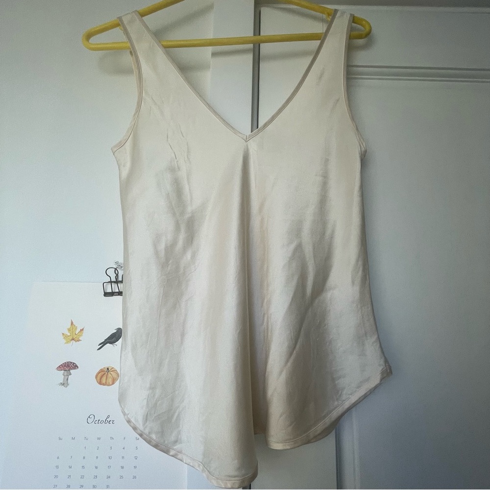 Vintage Victoria’s Secret 100% silk lingerie golden cream tank classic glam